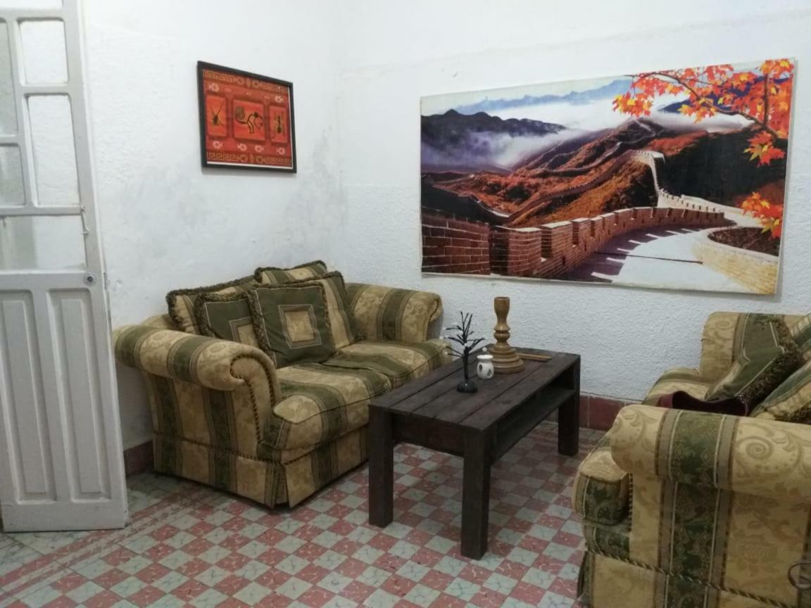 Julio House Hostel León Zewnętrze zdjęcie